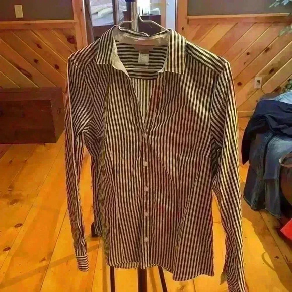 🔥 H&M strips Long sleeve 🔥 - Picture 2 of 3